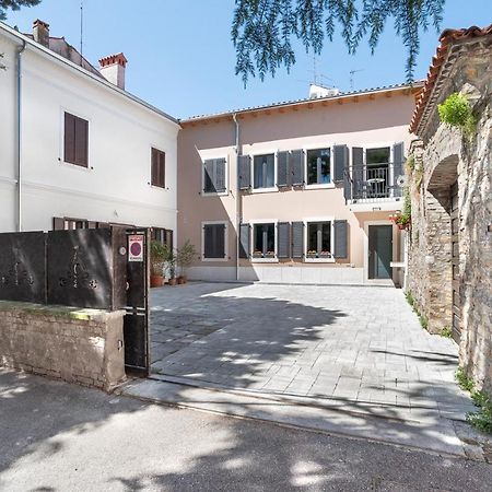 Capraria Appartments In Historic Center, With Private Parking Koper Kültér fotó